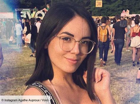 Photos Agathe Auproux La Chroniqueuse De Tpmp Se D Voile En Bikini En