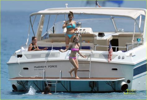 Avril Lavigne Bikini Boat Babe Photo Avril Lavigne Bikini
