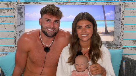 Love Islands Tom Clare And Samie Elishi Reunite After Marbella Holiday