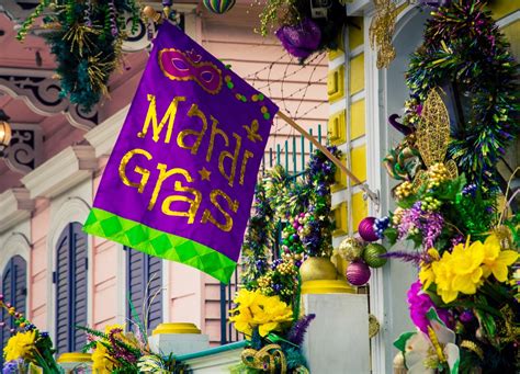 Mardi Gras Colors: Exploring the Meanings of Purple, Green and Gold ...