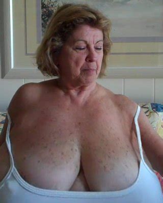 Braless Gilfs Milfs Porn Pictures Xxx Photos Sex Images Pictoa