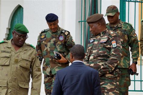 Niger Coup Leader Defiant As Nigeria Cuts Power Ecowas Mulls Action