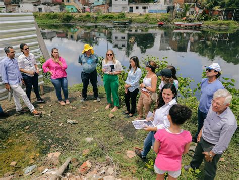 Especialistas fazem visita técnica em áreas da bacia do Rio Tejipió