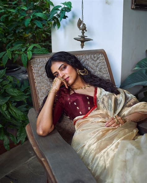 Malayalam Beauty Malavika Mohanan Hot Show In Swimsuit Look At Malavika