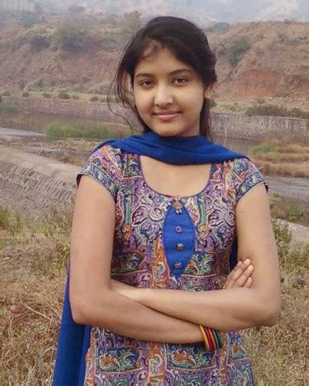 Desi Hot Beauty Sexy Babes