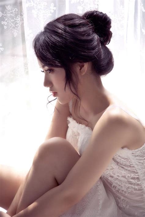 Cứ đăng ảnh là gây sốt hot girl áo dài sở hữu like khủng Titanic Nơi mọi thứ được chia sẻ