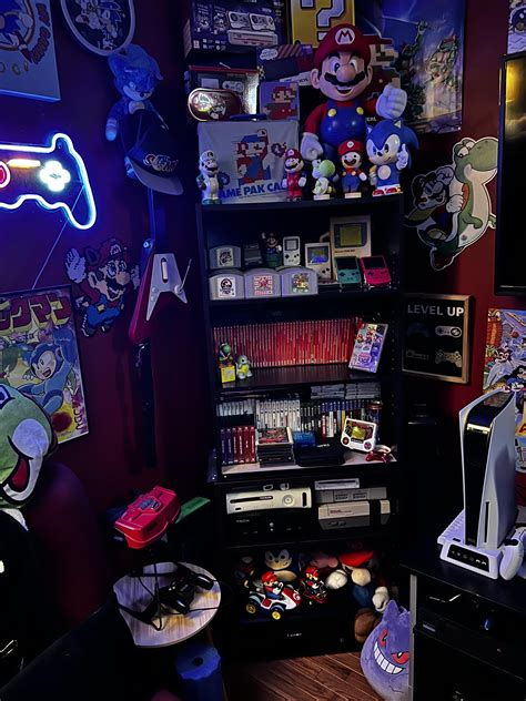 With a weekend of hauls, the nook is growing nicely : r/gamecollecting