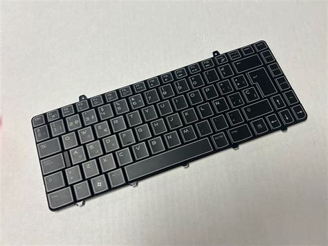 Used New Dell Alienware M11x R1 R2 R3 Turkish Qwerty Us Backlit Keyboard 2m62x 02m62x Ubb Threads