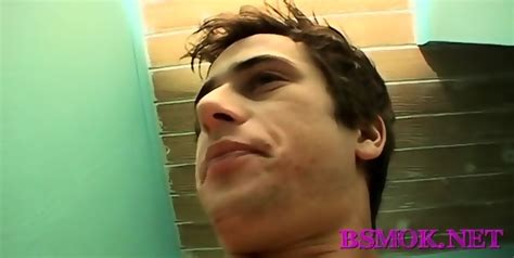 Relaxed Gay Teases His Wang