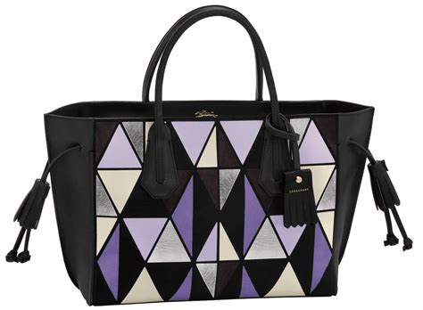 Longchamp представили новые модели сумок