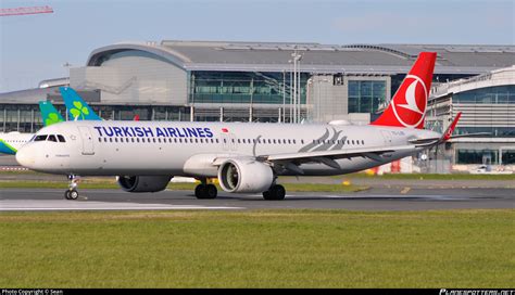 Tc Lsd Turkish Airlines Airbus A Nx Photo By Sean Id