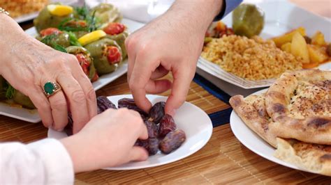 Cosa Si Mangia Durante Il Ramadan Dai Datteri Al Pane Nun