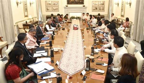 india backs philippines  south china sea increases engagement indo