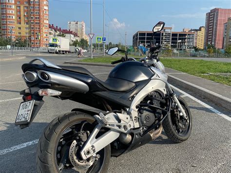 Купить б у Suzuki GSR 400 инжектор 6 передач в Тюмени чёрный naked bike 2006 года по цене 330