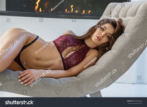 Beautiful Sexy Fitness Brunette Posing Interior Stock Photo 526963546 Shutterstock