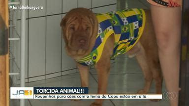 JA 1ª Edição Roupas inspiradas na Copa do Mundo fazem sucesso