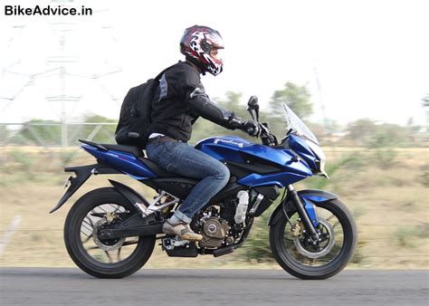 Pulsar AS200 vs 200NS: Differences, Prices, Engine - COMPARO