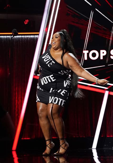 Lizzo At The 2020 Billboard Music Awards Best Pictures From The 2020