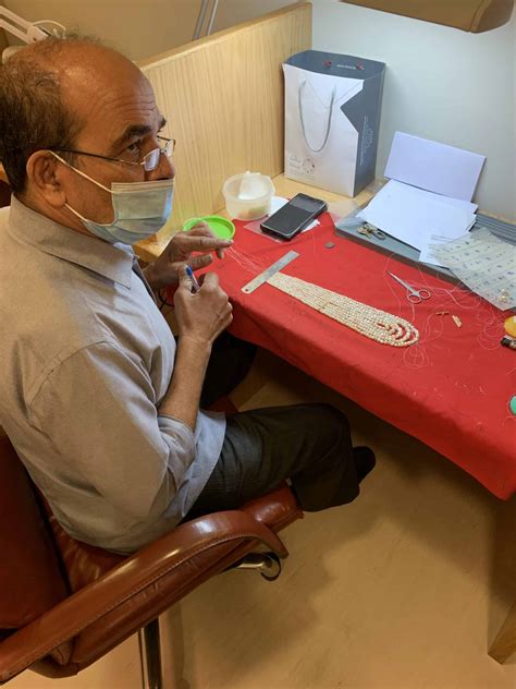 Visit to Bahrain's DANAT lab showcase expertise in pearl testing