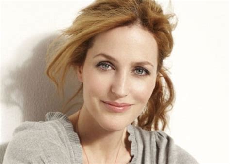 Gillian Anderson Never Indentified With Being Gay 100 Per Cent