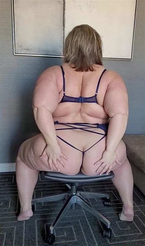 Where Am I Sitting Lap Or Face Nudes Gonemildcurvy Nude Pics Org