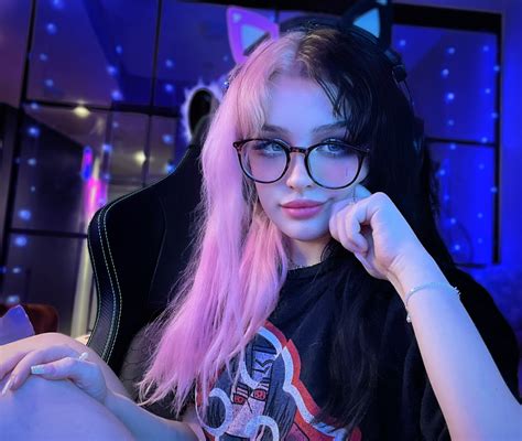 senyamarin on Twitter: "@thepizzawaffle so cute 💓" / Twitter