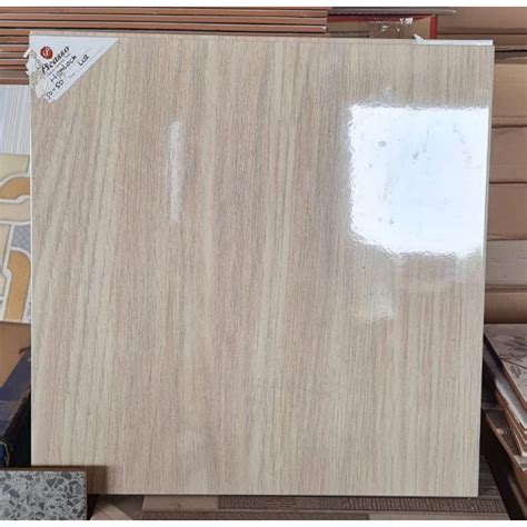 Jual Keramik Lantai 50x50 Motif Kayu Kw1 Picasso Shopee Indonesia