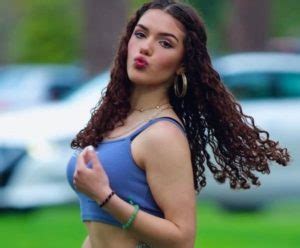 mckenzie valdez erome chat with me