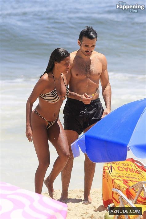 Tina Kunakey Sexy Shows Off Her Sensual Figure Wearing A Hot Bikini At The Beach In Rio De