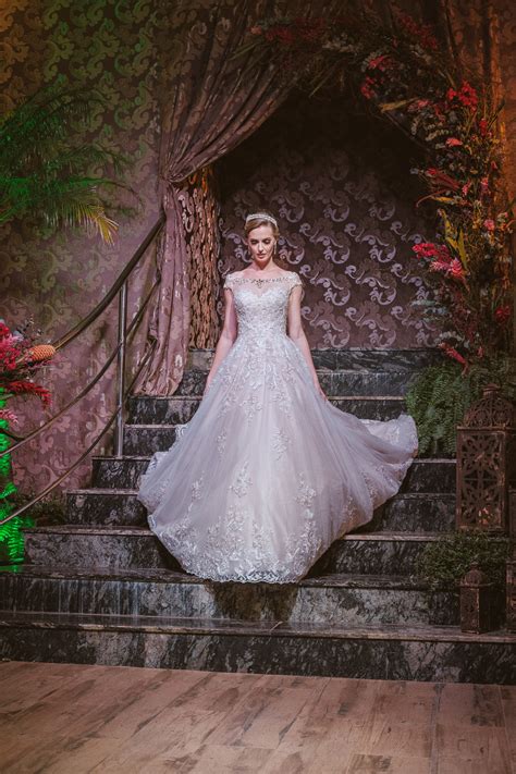 VESTIDO DE NOIVA PRINCESA NUDE VIOLETA Maximus Atelier