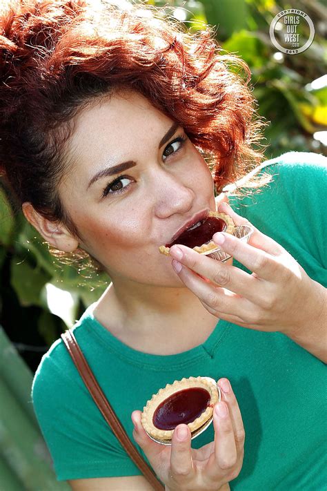 An Amateur Hottie Fifi Toys Her Tight Cunt Outdoors Porn Pictures XXX Photos Sex Images