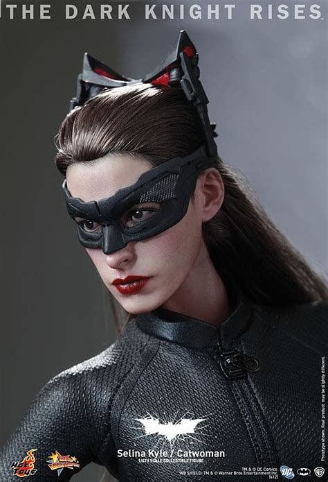Hot Toys Shows Off Its Scale The Dark Knight Rises Catwoman