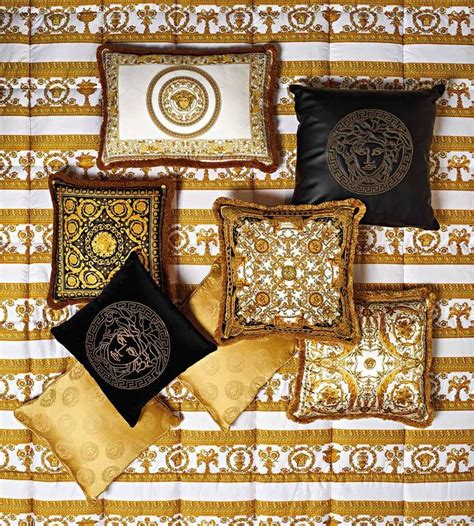 Discover the luxurious Barocco pattern collection. Discover the iconic ...