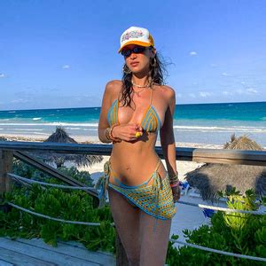 Insta Bella Hadid Wearing A Bikini Phun Org Forum