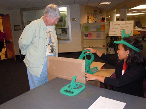 Community Center Open House Focuses on Fall Program Participation