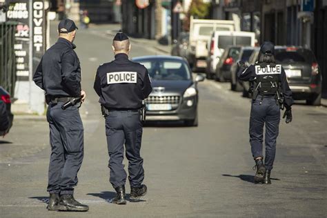 Un Adolescent Tué Dans Laccident Dune Voiture Fuyant Un Contrôle à