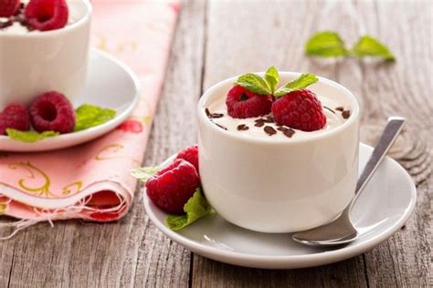 Корисний йогурт | Clean eating desserts, Food, Raspberry desserts