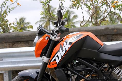 KTM DUKE 200 Road Test and Review by Sharat Aryan