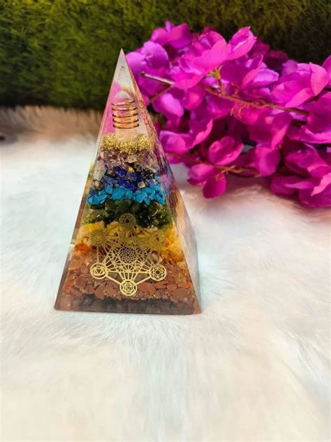 Multicolor Crystal Seven Chakra Orgone Pyramid For Healing At Rs