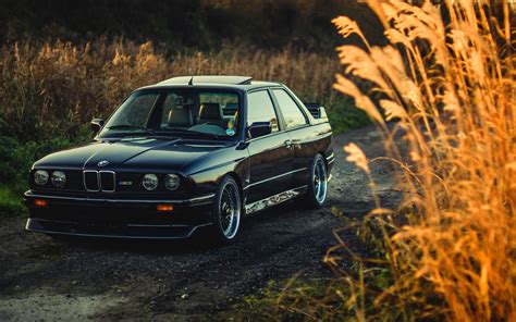 BMW E30 M3 Black