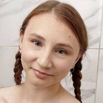 Akira Drago Babe Page Watch This Pornstar On Freeones