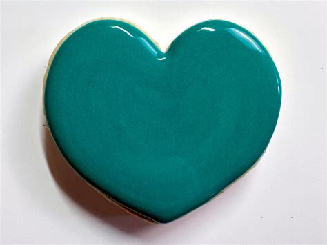 how long does it take royal icing to dry