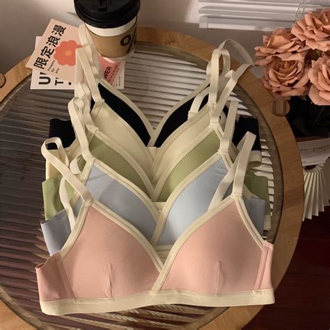 Soft Wireless Youth Girl Bra Thin Cup Seamless Women Lingerie Small Chest Push Up Underwear