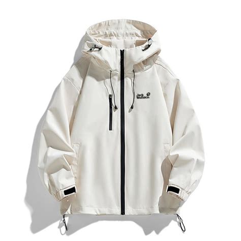 Ветровка Мужской Jack Wolfskin светлое дерево Полиэстер, размер 48 На ...