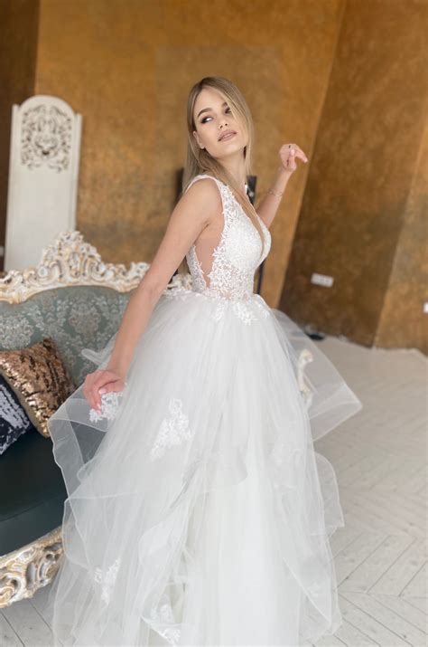 Свадебное платье LOVELY