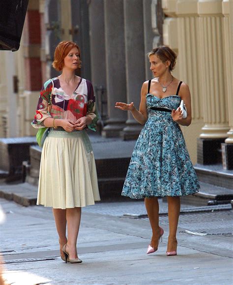 10 Looks From Sex And The City That Make It A Legendary Series For Fashionistas Buzz Story
