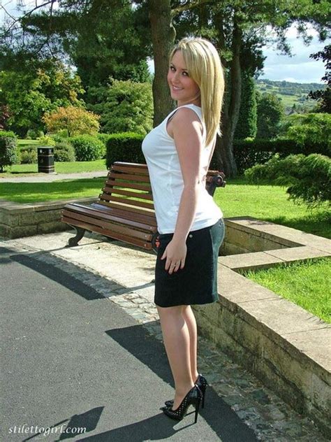 UPS LEGS Stiletto Girl Image Porn Pic