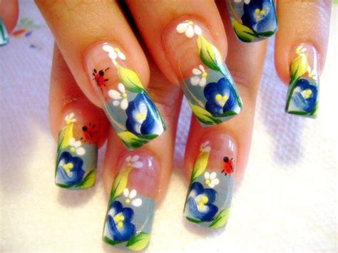 Акрил или гель что лучше? Плюсы и минусы каждого метода