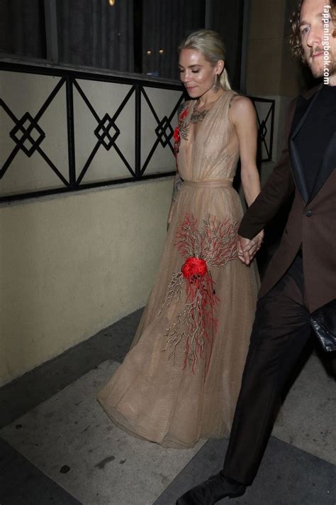 Skylar Grey Skylargreyxo Nude OnlyFans Leaks Fappening FappeningBook