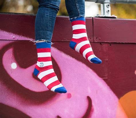 Classic Red And White Stripe Bamboo Sock Fashion Socks Stylish Socks